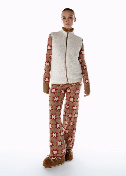 ALPACA BLEND REVERSIBLE WEARABLE KNIT VEST - 4