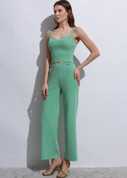 Apolet Detaylı Yeşil Triko Pantolon - 2