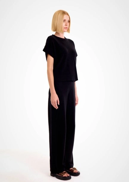 BLACK CASHMERE KNIT TOP - 4