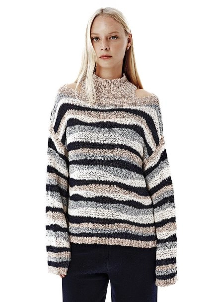 Boucle Knit Color Gradient Sweater - 4