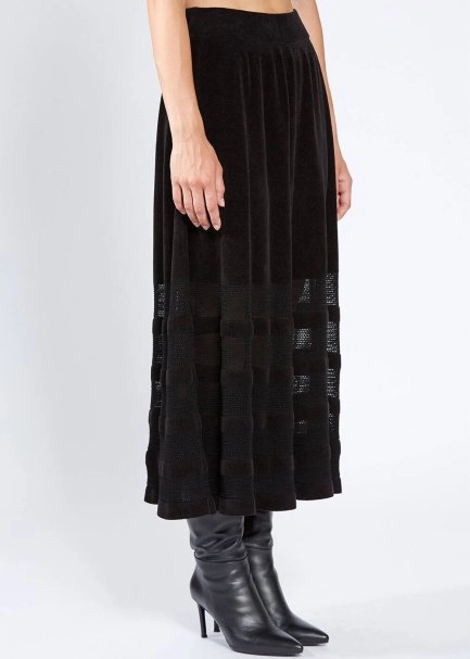 CHENILLE TOUCH BLACK KNIT SKIRT - 3