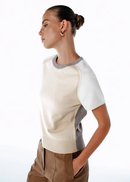 CONTRAST DETAILED KNIT TOP - 3