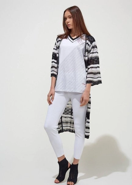 Desenli V Yaka Pamuk Beyaz T-Shirt - 4