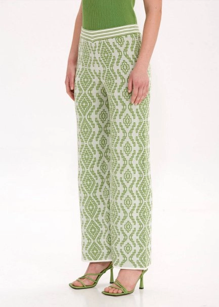 Etnik Desenli Yeşil Triko Pantolon - 3