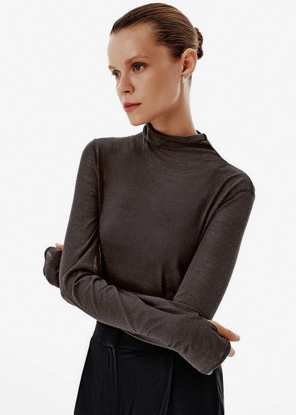 Fine Knit Turtleneck Grey Sweater - 3