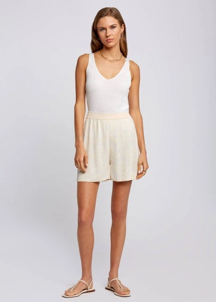 Floral Pattern Beige Knit Short - 2