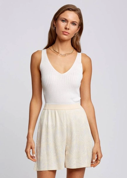 Floral Pattern Beige Knit Short - 6