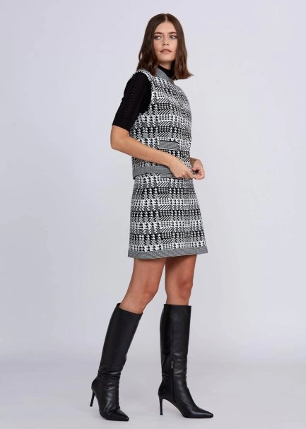 Geometrik Kaz Ayağı Desenli Siyah Beyaz Triko Yelek - 6