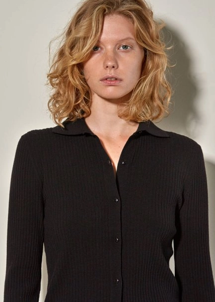 İtalyan Yaka Siyah Triko Gömlek - 1