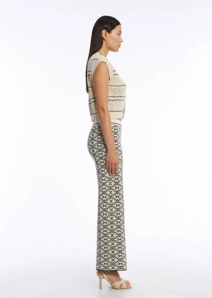 JACQUARD PATTERN DETAILED SAND KNIT TOP - 4