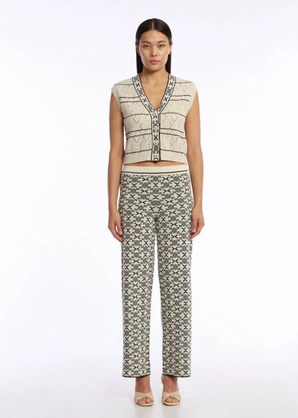 JACQUARD PATTERN DETAILED SAND KNIT TOP - 2