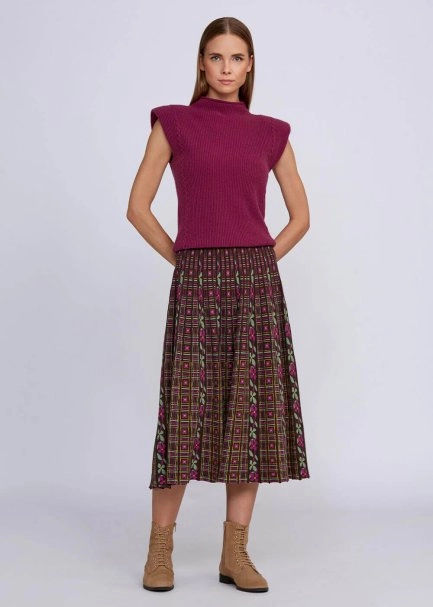 Jacquard Pattern Flare Knit Skirt - 2