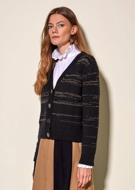 Kaşmir Karışımlı Kısa Altın Detaylı Siyah Hırka - 4