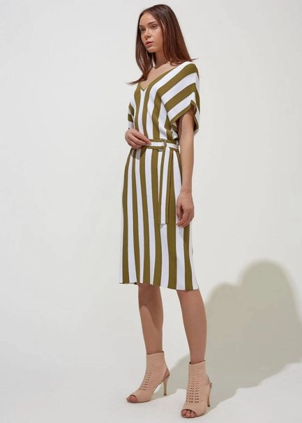 Kemerli Haki Beyaz Uzun Triko Elbise - 2