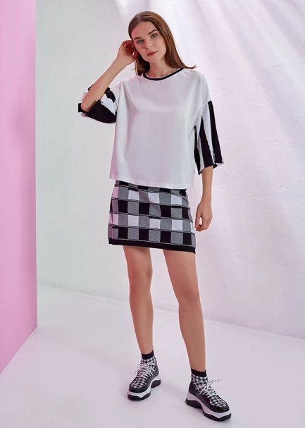 Kolları Triko Detaylı Beyaz T-Shirt - 2