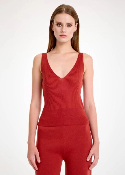 MERINO WOOL BLEND V NECK INTENSE RUST KNIT TOP - 1
