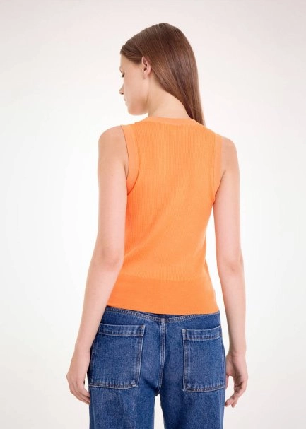 MERINO WOOL SLEEVELESS APRICOT KNIT TOP - 4