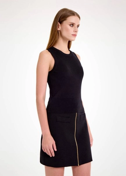 Merino Yün Kolsuz Siyah Triko Üst - 4