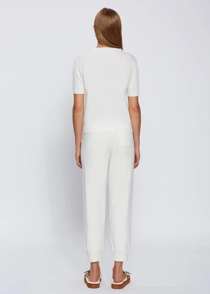 Örgü Detaylı Ekru Triko Üst - 5