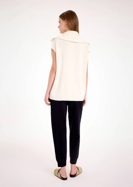 OVERSIZE ECRU KNIT VEST - 4