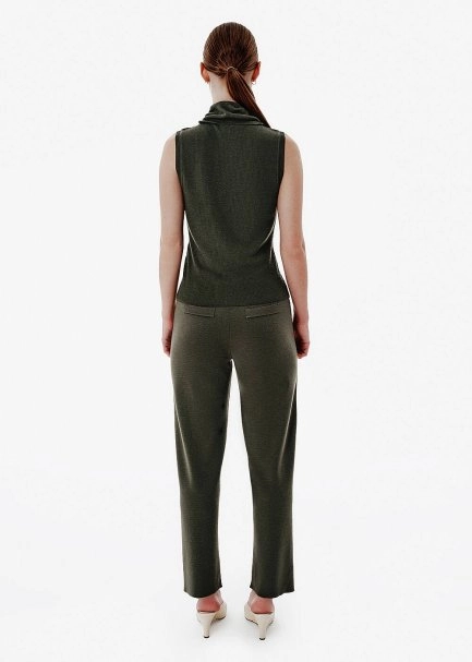 Pintuck Detail Straight-Leg Leaf Pants - 5