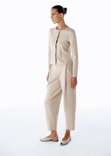 PLEAT DETAILED KNIT PANTS LATTE - 4