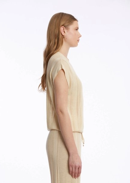 POINTELLA DETAIL SAND KNIT TOP - 3