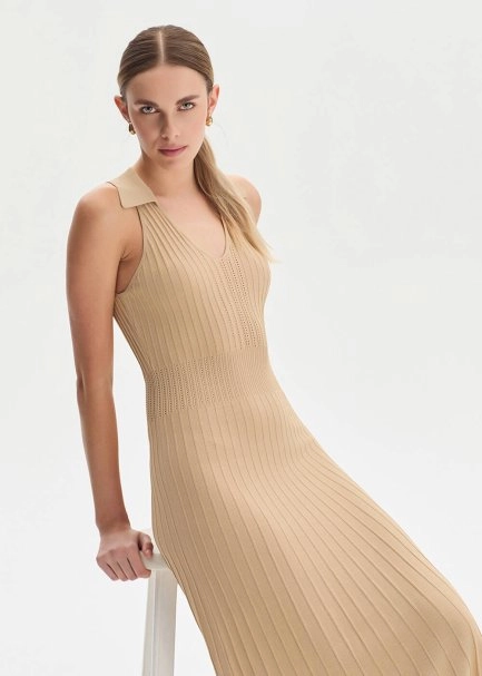 Polo Yaka Bej Triko Elbise - 1