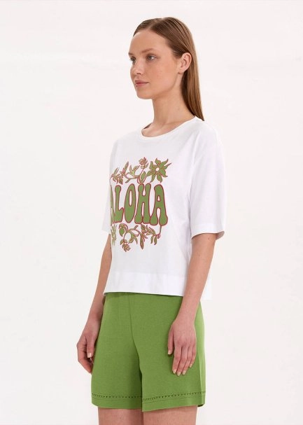 Saf Pamuk Yeşil Nakışlı Aloha T-Shirt - 3