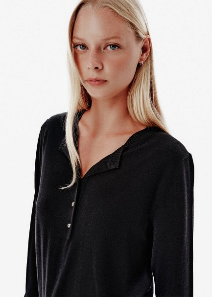 Superfine Knit BlackButton-Detail Collar Sweater - 3
