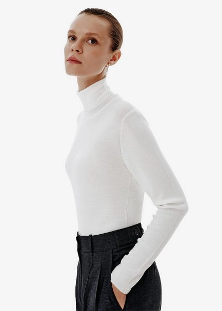 Turtleneck Ecru Basic Knit Top - 3