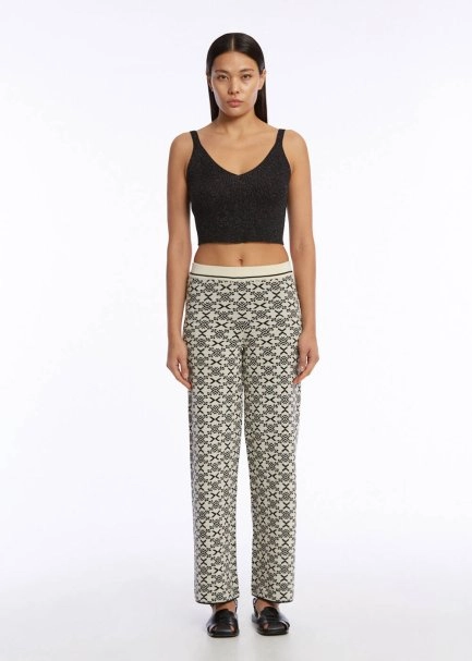 V NECK BLACK CROP KNIT TOP - 2