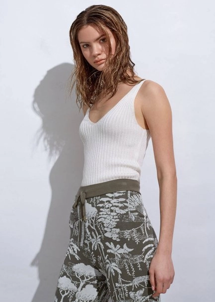 V Neck Ribbed Ecru Knit Top - 3