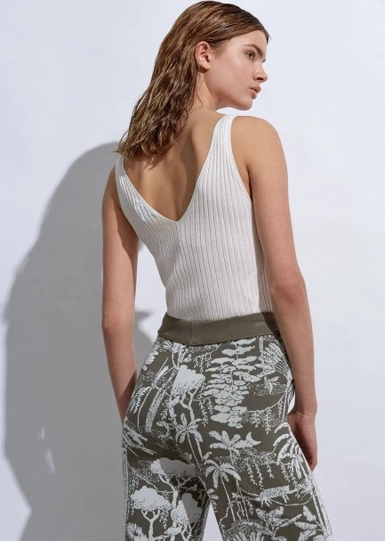 V Neck Ribbed Ecru Knit Top - 5