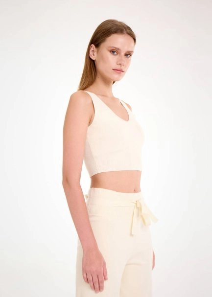 V Yaka Crop Krem Triko Üst - 4