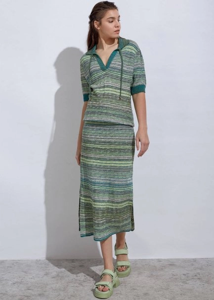 Yırtmaç Detaylı Yeşil Triko Etek - 3