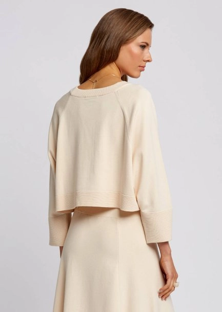Yuvarlak Yaka Bol Kesim Krem Rengi Crop Triko Üst - 3