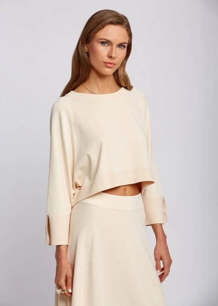 Yuvarlak Yaka Bol Kesim Krem Rengi Crop Triko Üst - 4