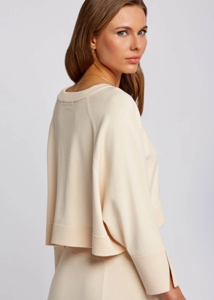 Yuvarlak Yaka Bol Kesim Krem Rengi Crop Triko Üst - 7