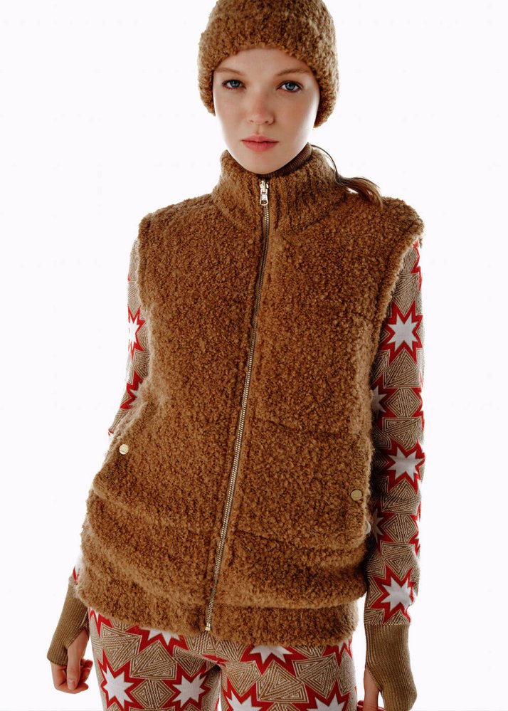 KNITSS - ALPACA BLEND REVERSIBLE WEARABLE KNIT VEST