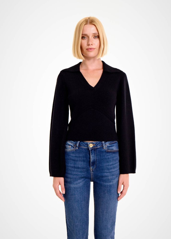 KNITSS - CASHMERE BLEND BLACK SWEATER