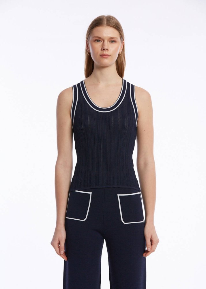 KNITSS - CONTRAST DETAILED NAVY KNIT TOP