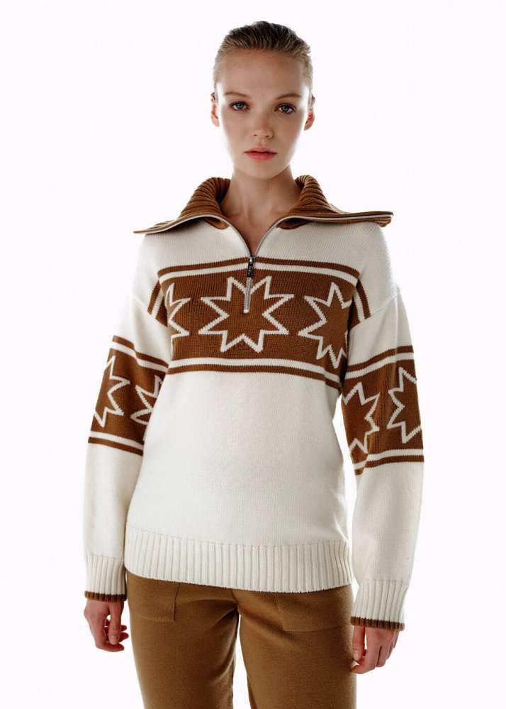 KNITSS - ECRU CAMEL CONTRAST STAR PATTERNED SWEATER