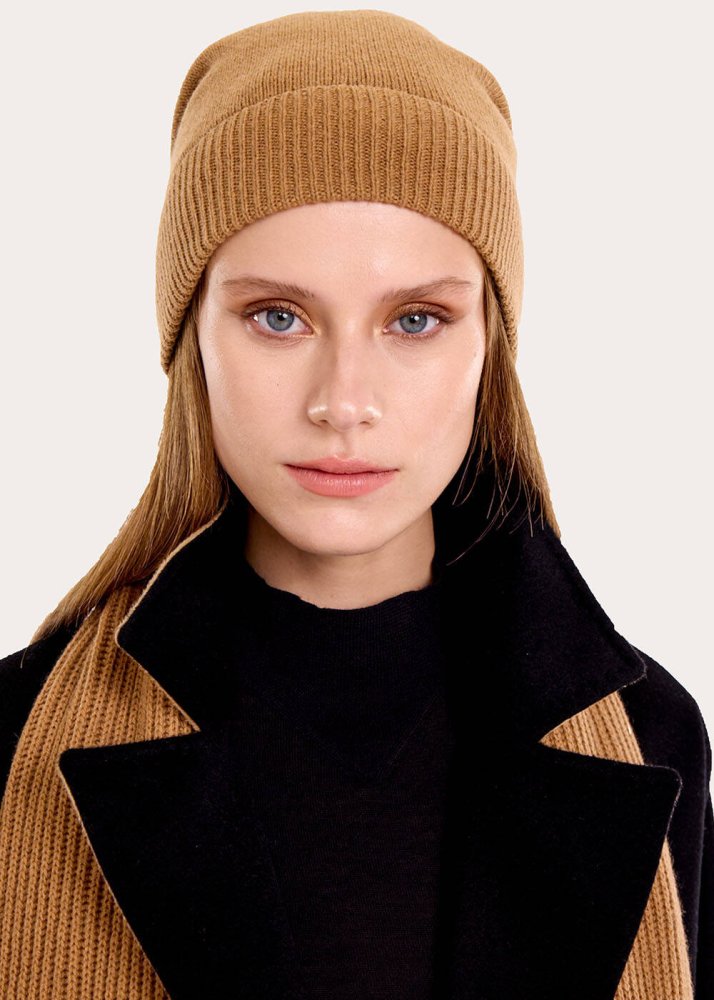KNITSS - ESSENTIAL CAMEL CAHSMERE CAP