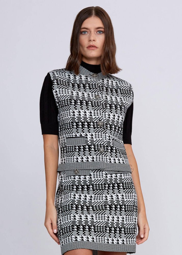 KNITSS - Houndstooth Patterned Black White Knit Vest