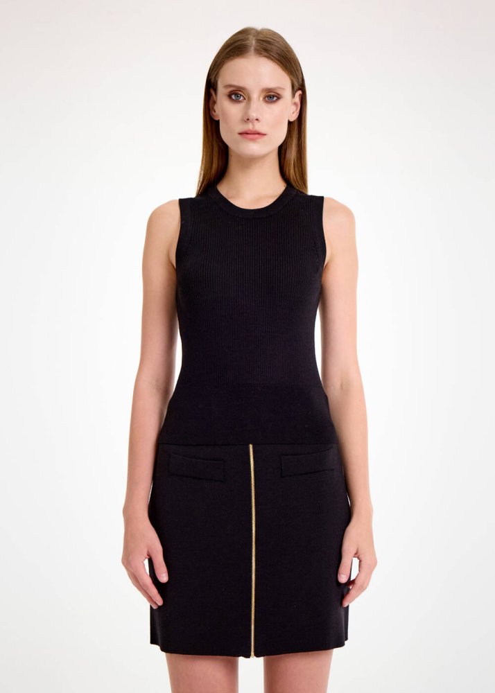KNITSS - MERINO WOOL SLEEVELESS BLACK KNIT TOP