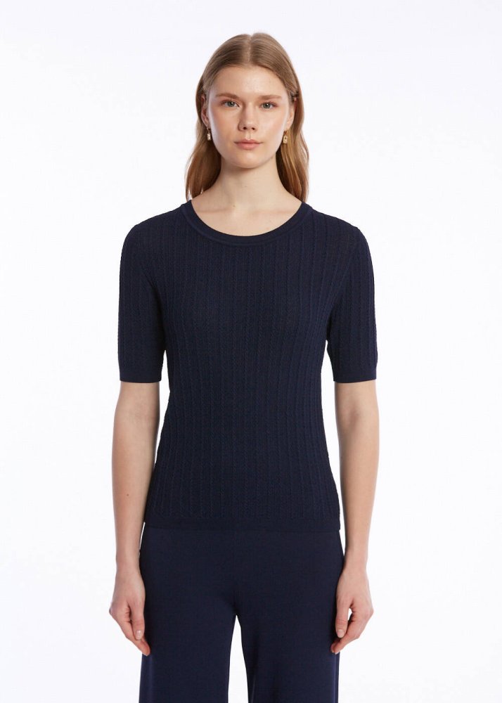 KNITSS - RIBBED NAVY KNIT TOP